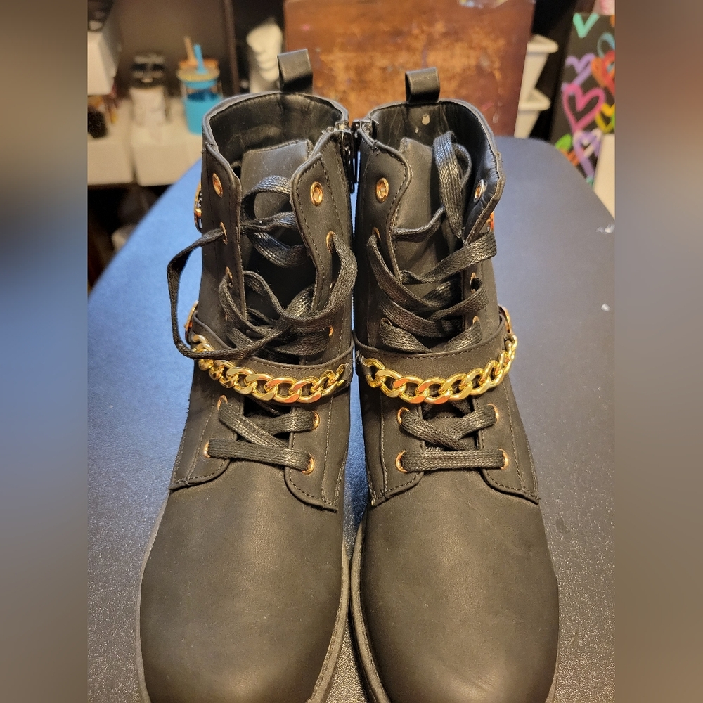 Boots - Picture 2 of 8